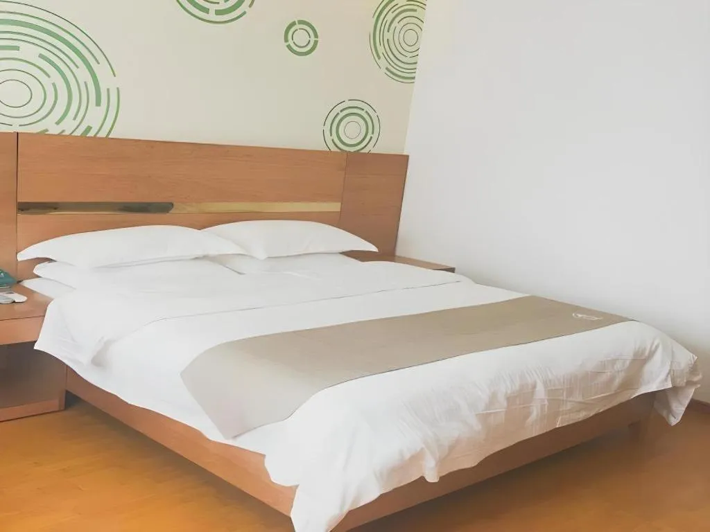 Bed in GreenTree Inn Fuzhou Eastern Capital Express Hotel