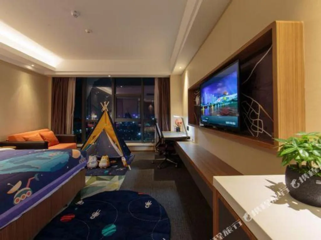 Bed in Hampton by Hilton Guangming Shenzhen