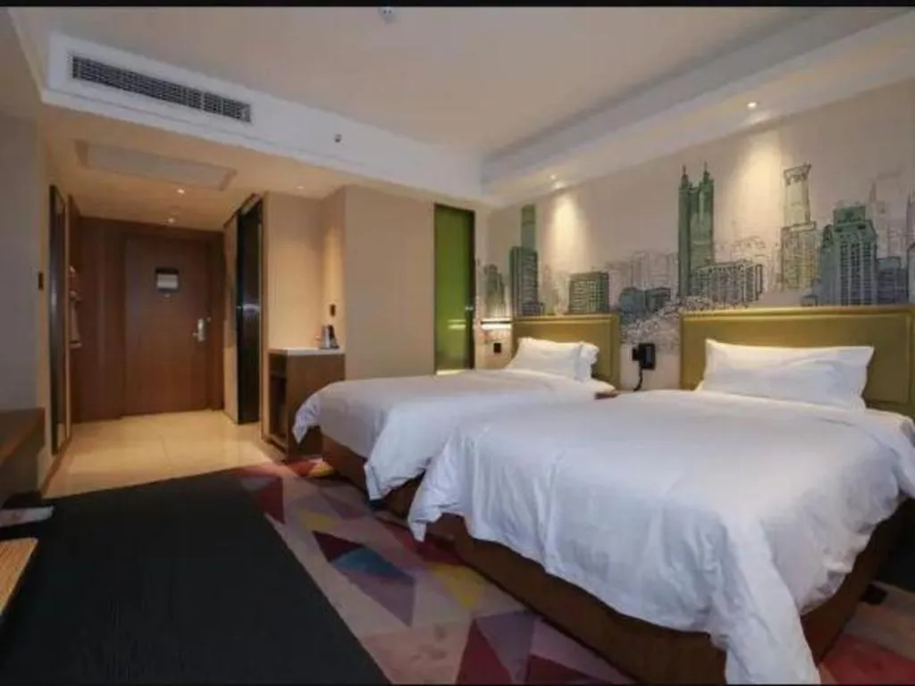 Bed in Hampton by Hilton Guangming Shenzhen