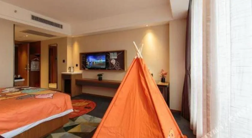 Bed in Hampton by Hilton Guangming Shenzhen