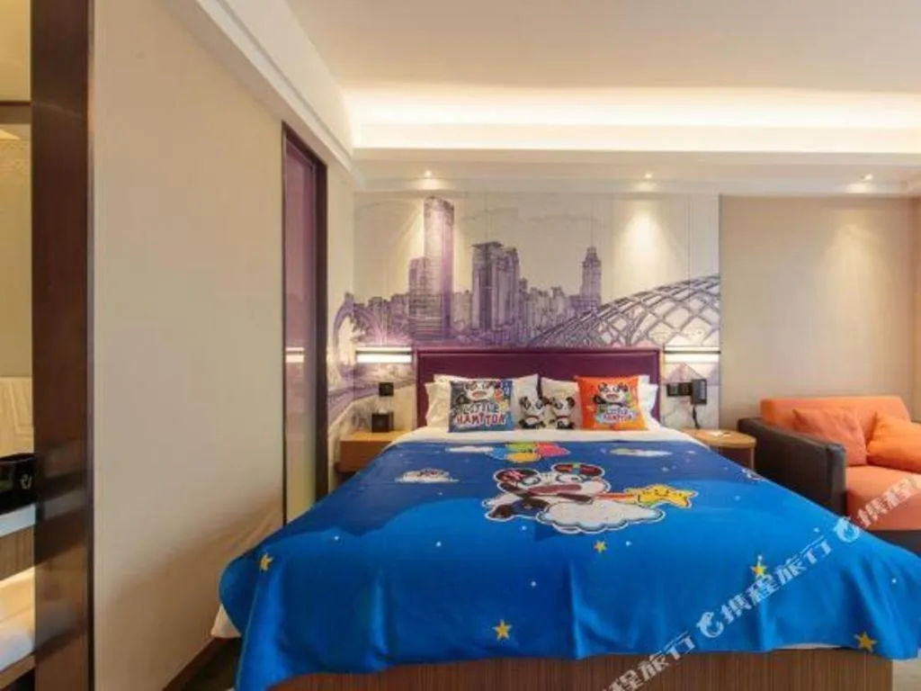 Bed in Hampton by Hilton Guangming Shenzhen