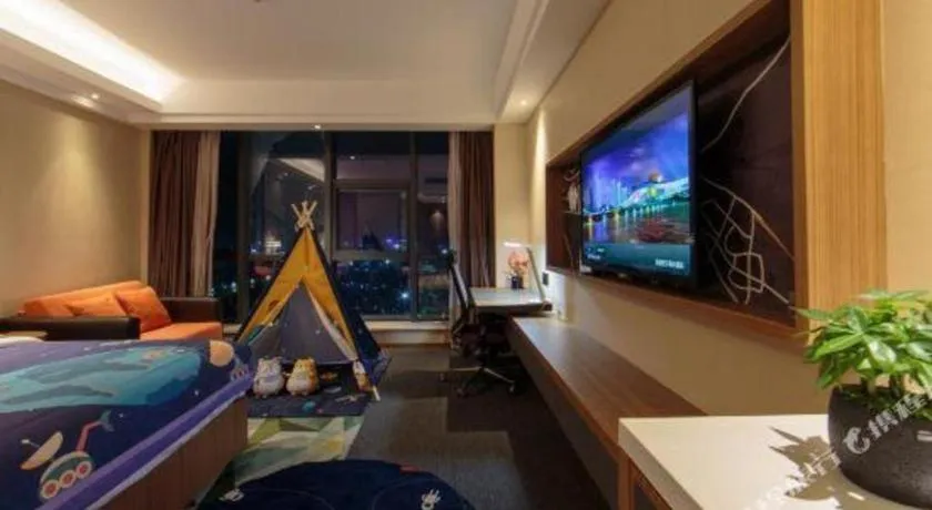 Bed in Hampton by Hilton Guangming Shenzhen