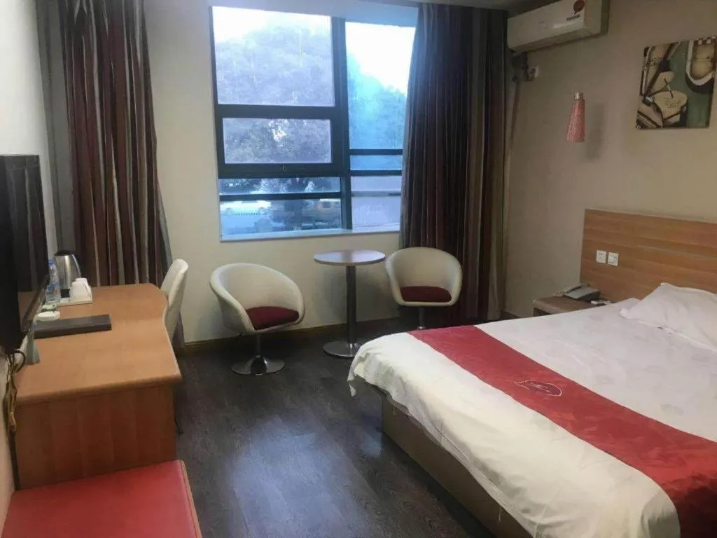 Bed in Thank Inn Plus Hotel Wuxi Xishan District Leather City