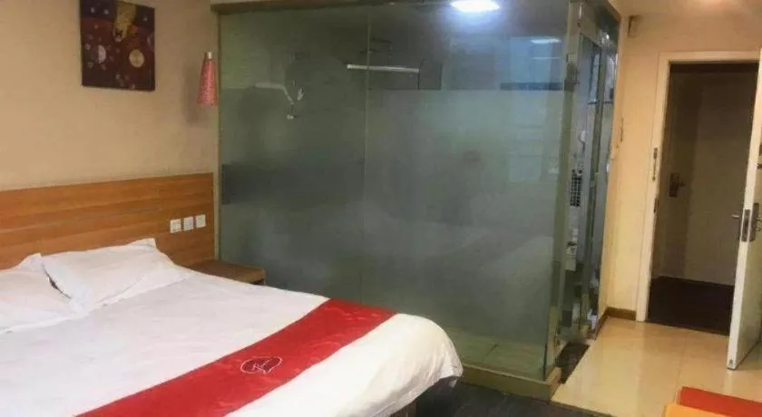 Bed in Thank Inn Plus Hotel Wuxi Xishan District Leather City