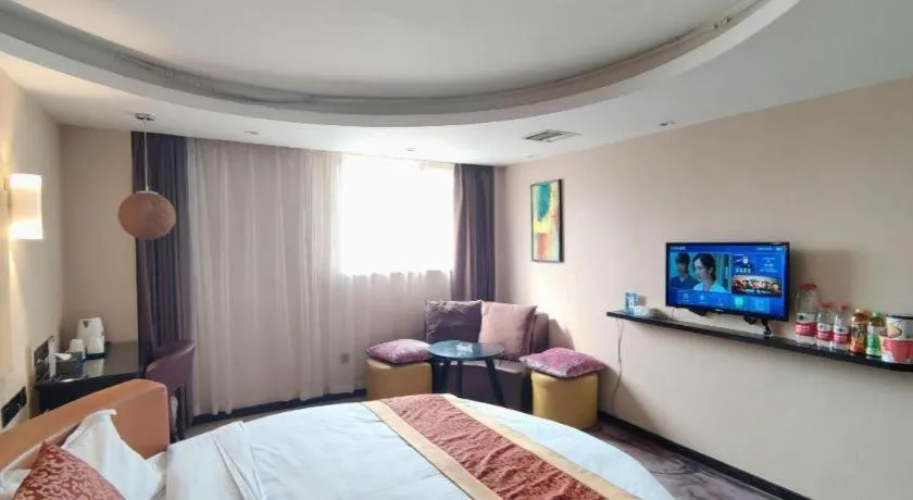 Bed in Thank Inn Plus hotel He'nan Zhoukou Chuanhui District Red Star Macalline