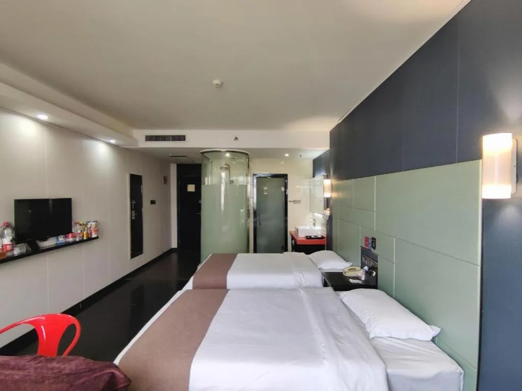 Bed in Thank Inn Plus hotel He'nan Zhoukou Chuanhui District Red Star Macalline