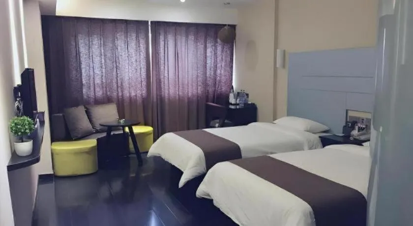 Bed in Thank Inn Plus hotel He'nan Zhoukou Chuanhui District Red Star Macalline