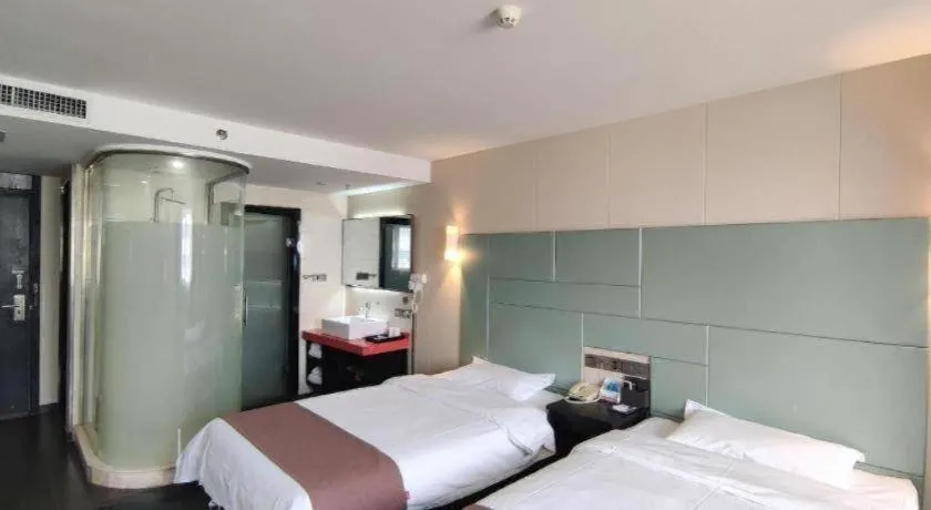 Bed in Thank Inn Plus hotel He'nan Zhoukou Chuanhui District Red Star Macalline