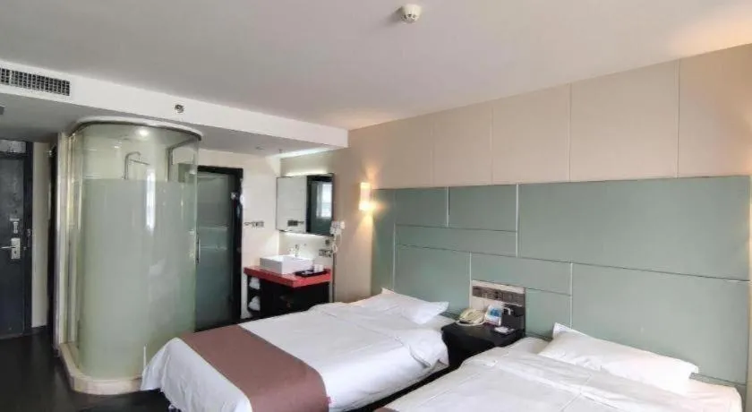 Bed in Thank Inn Plus hotel He'nan Zhoukou Chuanhui District Red Star Macalline