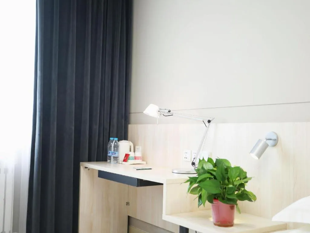 Jinjiang Inn Pingliang West Railway Station Xuanhe New City