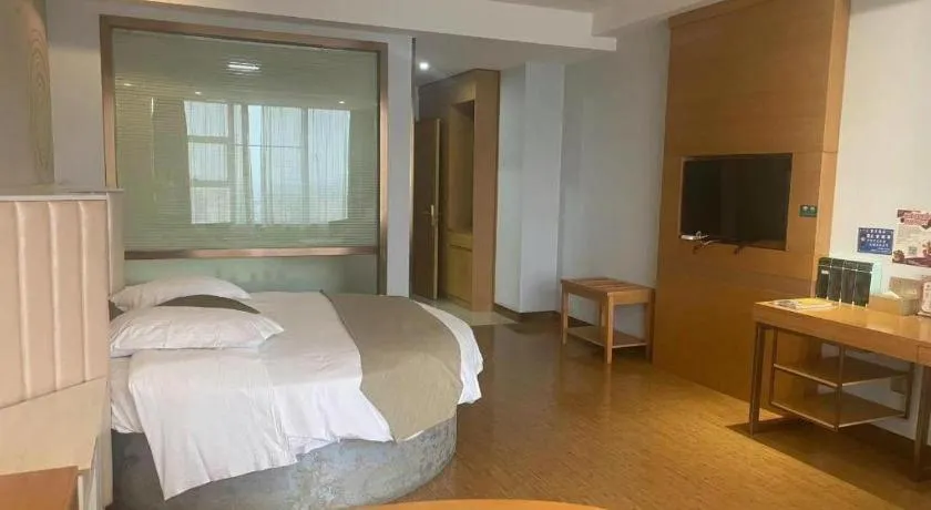 Bed in GreenTree Inn Ningbo Hangzhou Wan New District Lishi Square Business Hotel