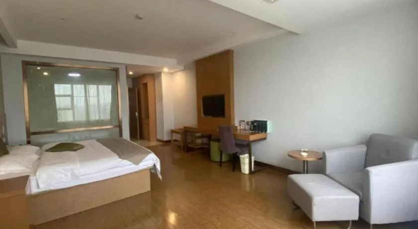Bed in GreenTree Inn Ningbo Hangzhou Wan New District Lishi Square Business Hotel