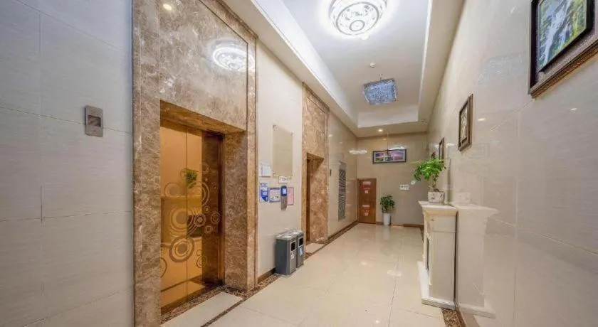 GreenTree Inn Ningbo Hangzhou Wan New District Lishi Square Business Hotel