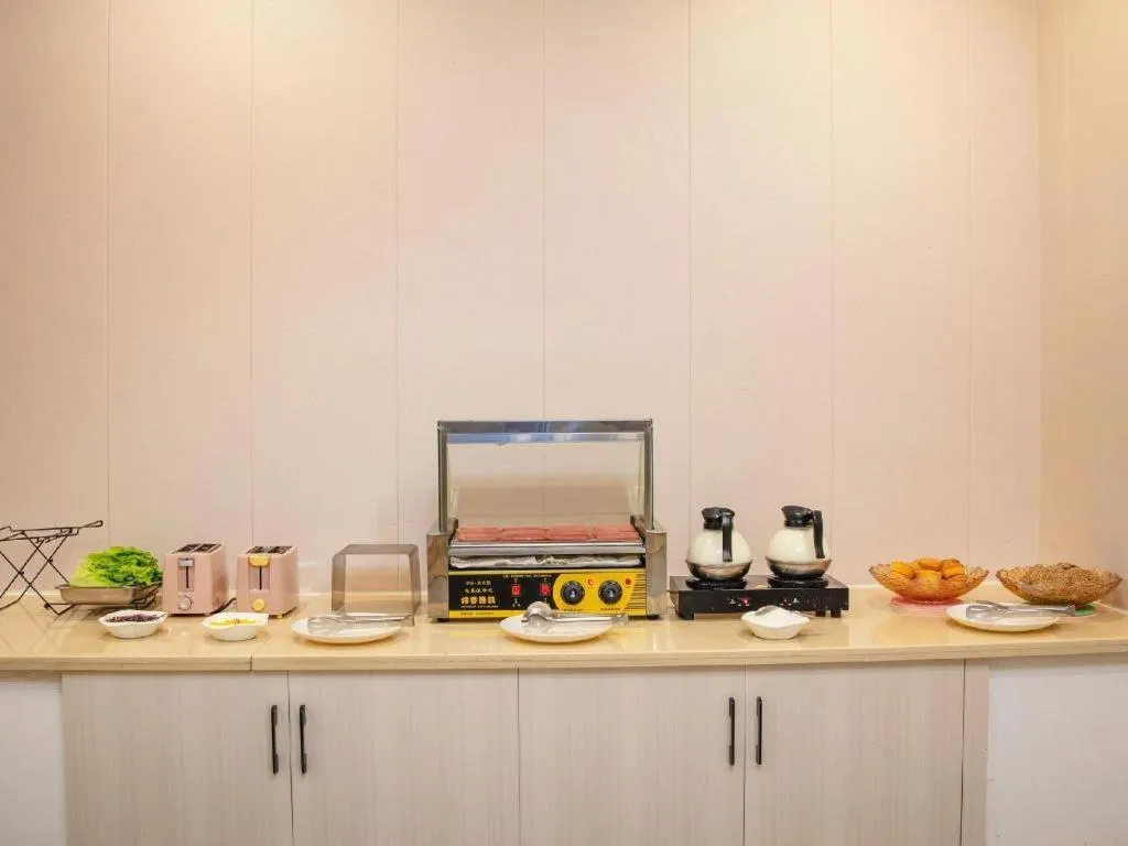 GreenTree Inn Ningbo Hangzhou Wan New District Lishi Square Business Hotel