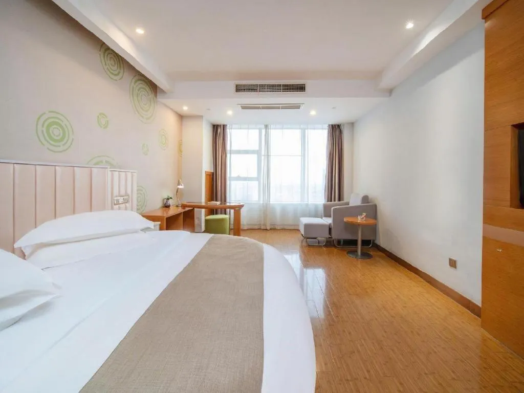 Bed in GreenTree Inn Ningbo Hangzhou Wan New District Lishi Square Business Hotel