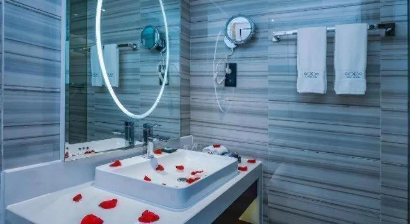 Xana Hotelle Chongqing Jiefangbei Center Branch