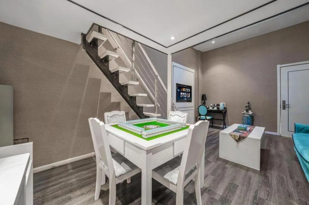 Xana Hotelle Chongqing Jiefangbei Center Branch