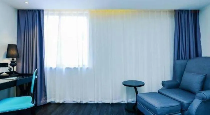 Xana Hotelle Chongqing Jiefangbei Center Branch