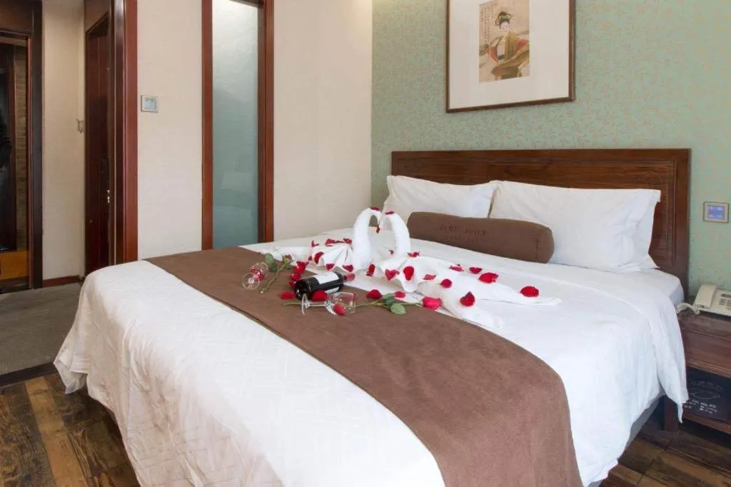 Bed in James Joyce Coffetel Xian Dayanta Metro Station Branch