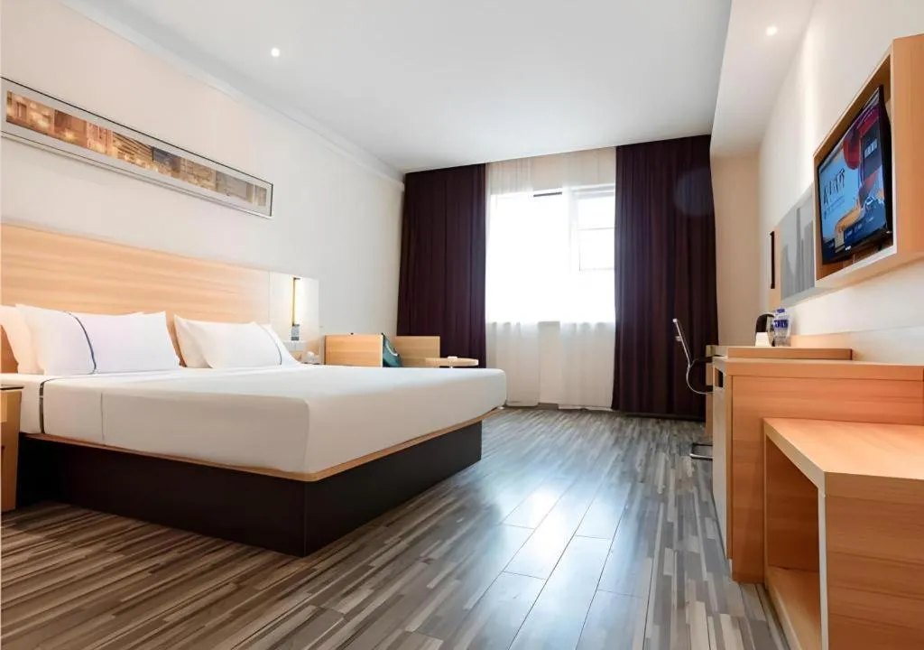 Bed in City Comfort Inn Xianning South Station Wanda