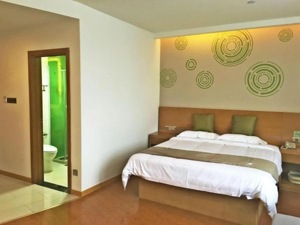 Bed in GreenTree Inn Ningbo Ninghai Beidou North Road Express Hotel