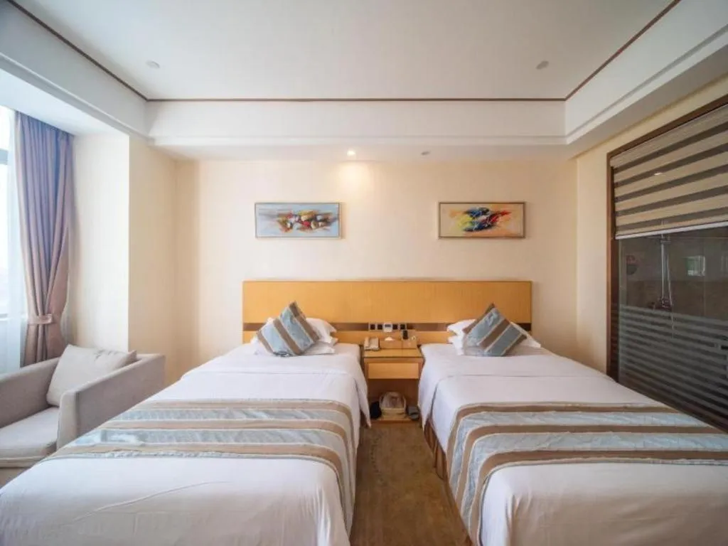Bed in GreenTree Alliance Foshan West Station Luowu Road Hotel