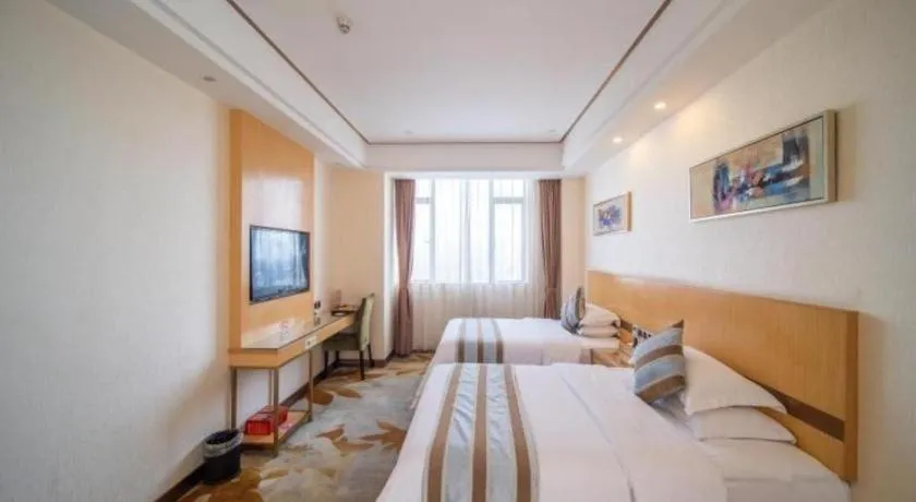 Bed in GreenTree Alliance Foshan West Station Luowu Road Hotel