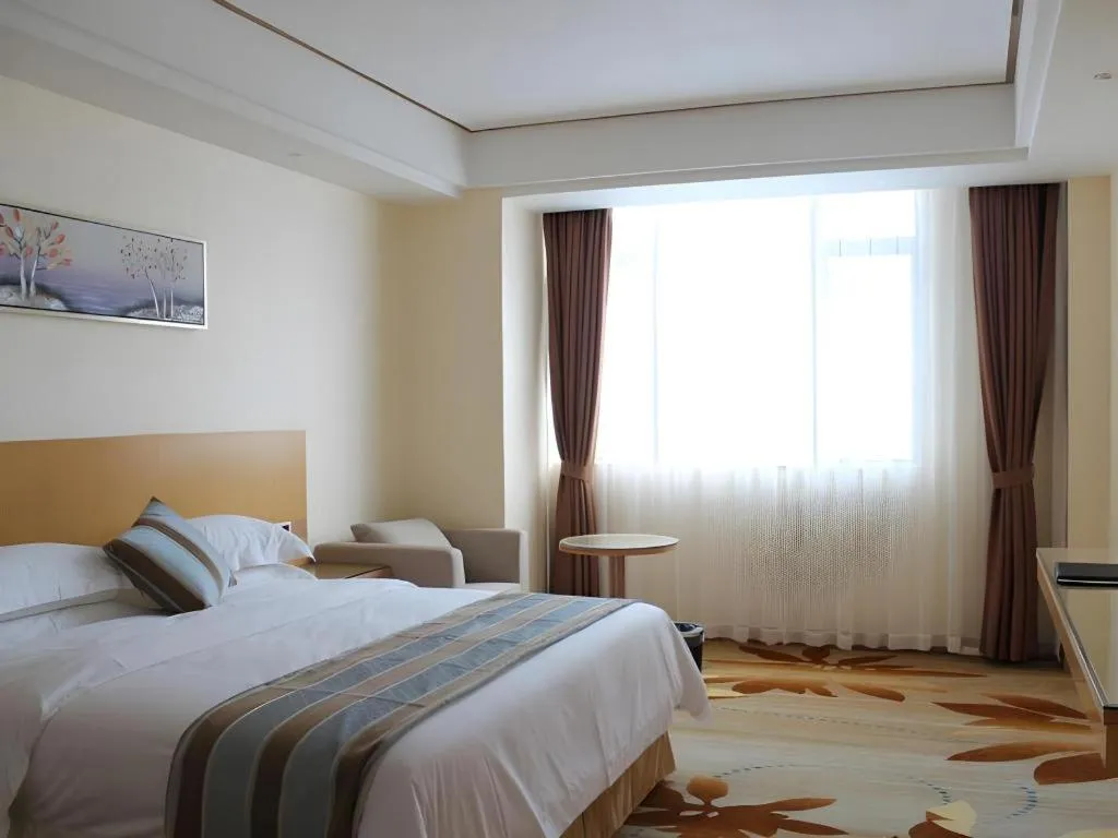 Bed in GreenTree Alliance Foshan West Station Luowu Road Hotel