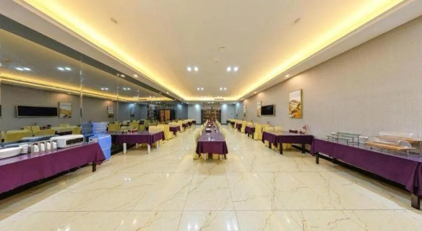 GreenTree Alliance Foshan West Station Luowu Road Hotel