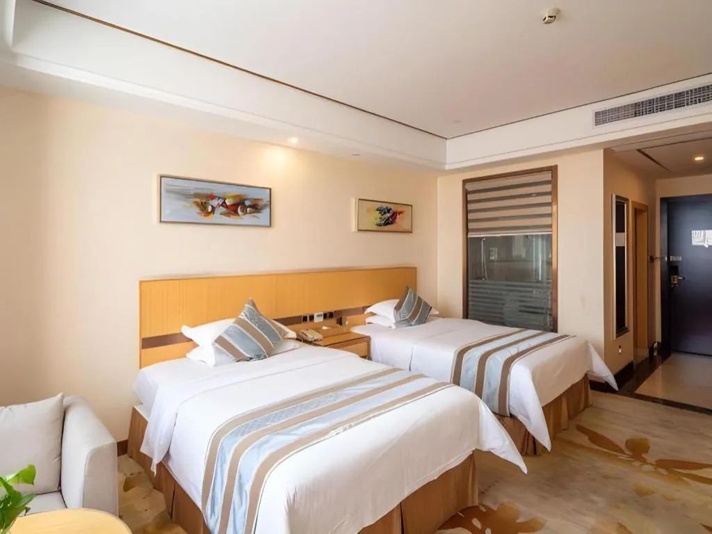 Bed in GreenTree Alliance Foshan West Station Luowu Road Hotel