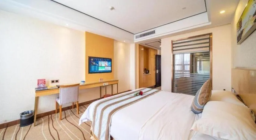 Bed in GreenTree Alliance Foshan West Station Luowu Road Hotel