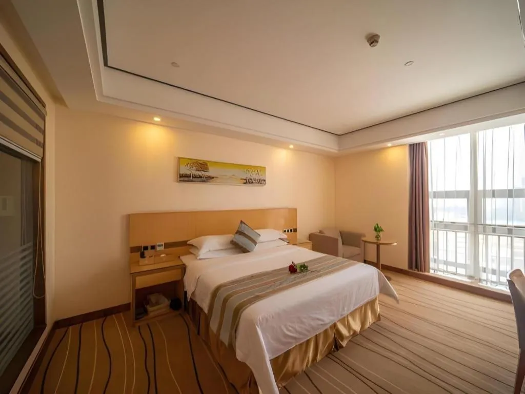 Bed in GreenTree Alliance Foshan West Station Luowu Road Hotel