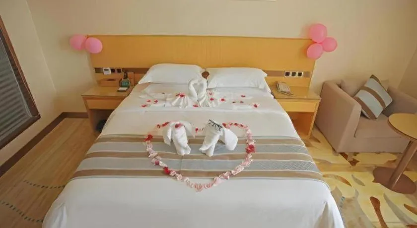 Bed in GreenTree Alliance Foshan West Station Luowu Road Hotel