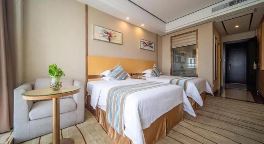 Bed in GreenTree Alliance Foshan West Station Luowu Road Hotel