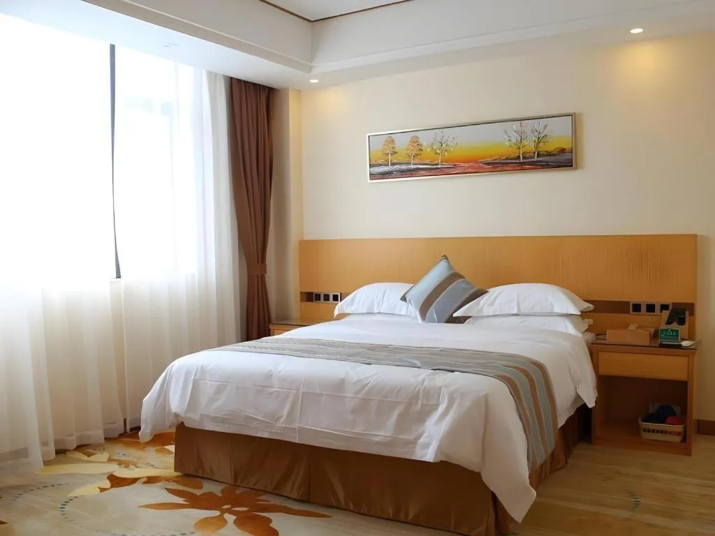 Bed in GreenTree Alliance Foshan West Station Luowu Road Hotel