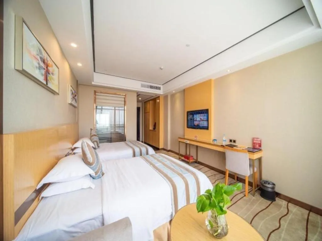 Bed in GreenTree Alliance Foshan West Station Luowu Road Hotel