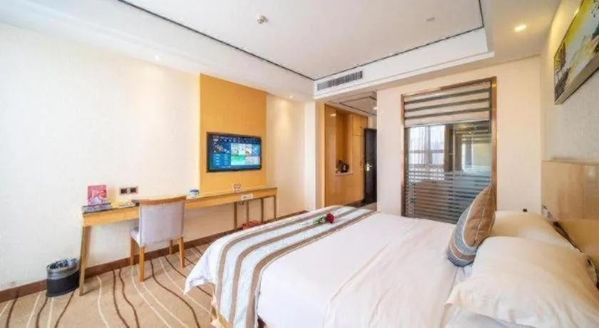 Bed in GreenTree Alliance Foshan West Station Luowu Road Hotel