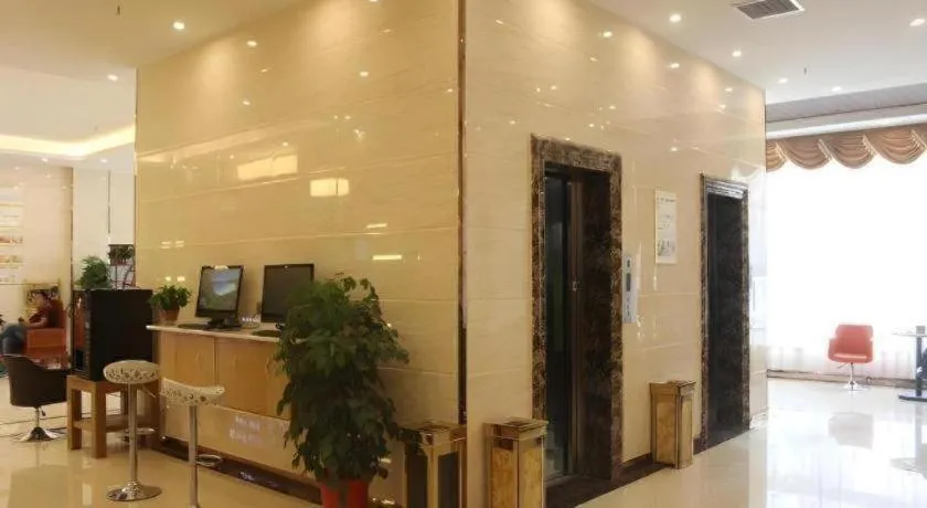 GreenTree Inn Shandong Heze Caoxian Zhuangzhai Town Oriental Times City Business Hotel