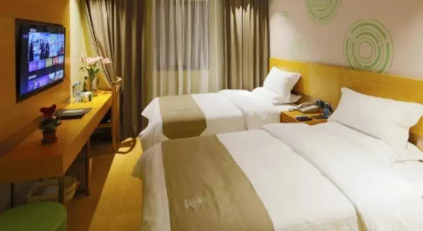 Bed in GreenTree Inn Shandong Heze Caoxian Zhuangzhai Town Oriental Times City Business Hotel Bed in GreenTree Inn Shandong Heze Caoxian Zhuangzhai Town Oriental Times City Business Hotel