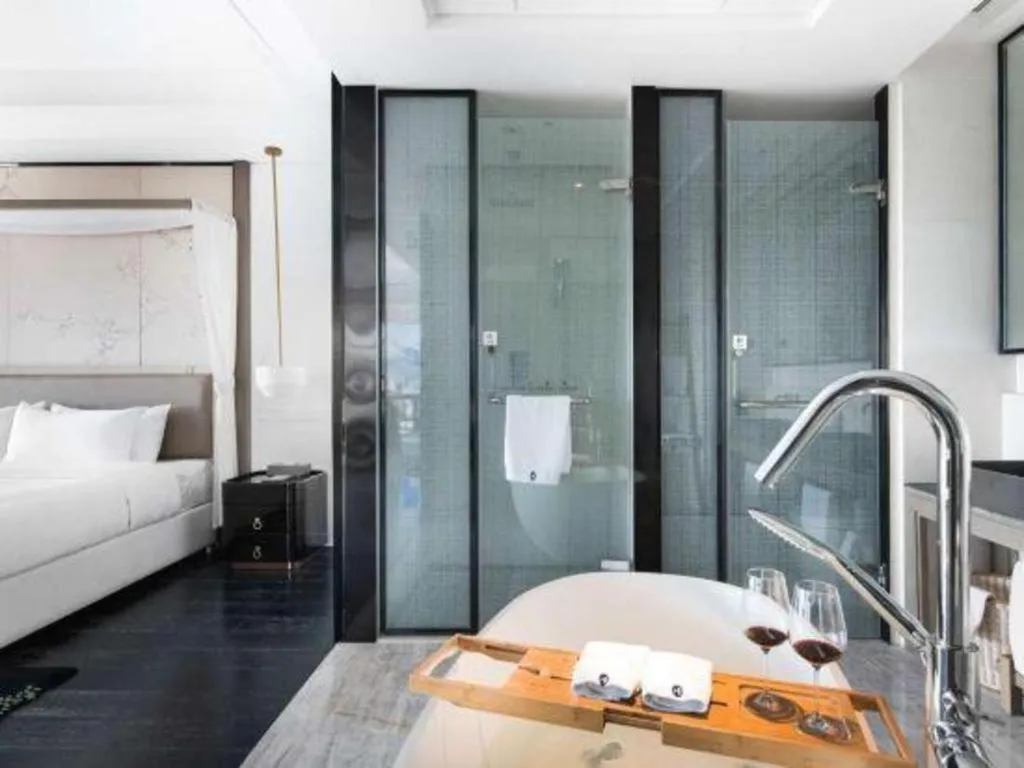 Bed in Hengding Century Hotel Chengdu