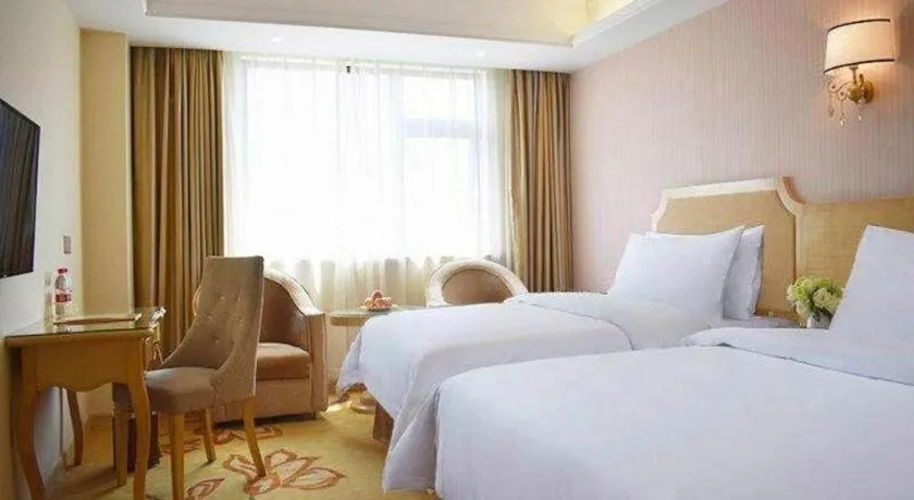 Bed in Vienna 3 Best Shanghai Baoshan Fengxiang Road