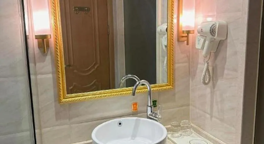 Vienna 3 Best Shanghai Baoshan Fengxiang Road