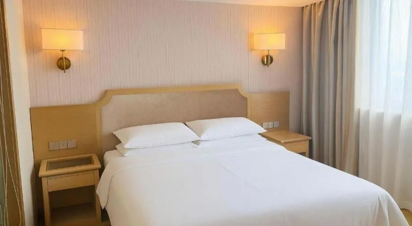 Bed in Vienna 3 Best Shanghai Baoshan Fengxiang Road