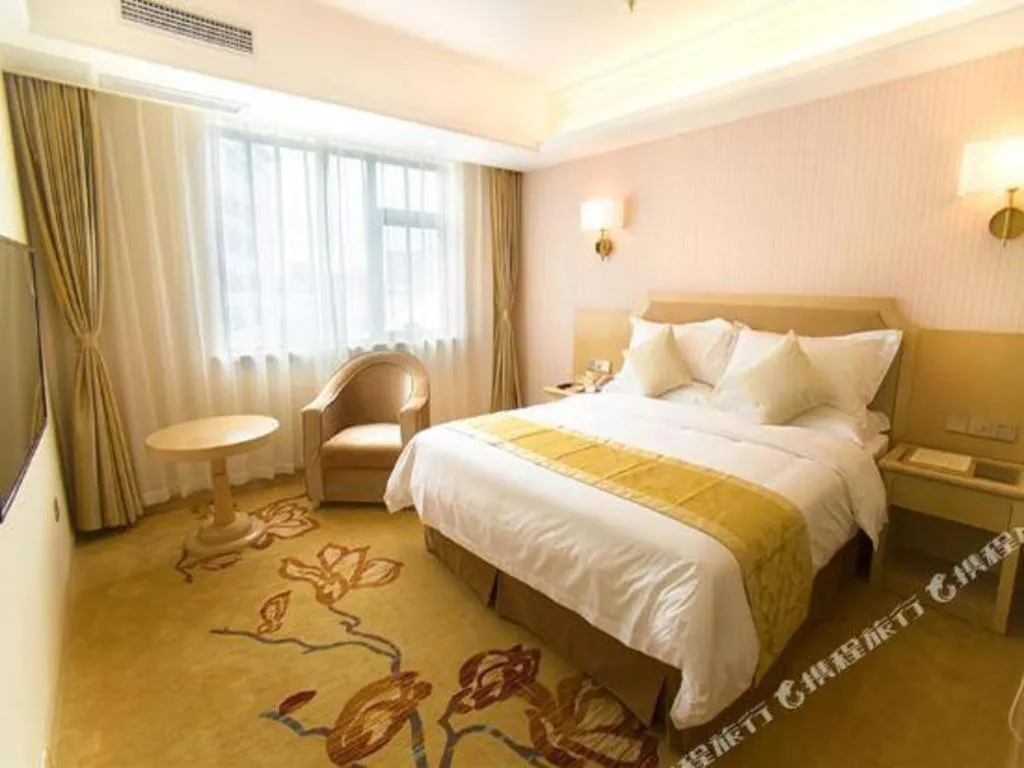 Bed in Vienna 3 Best Shanghai Baoshan Fengxiang Road