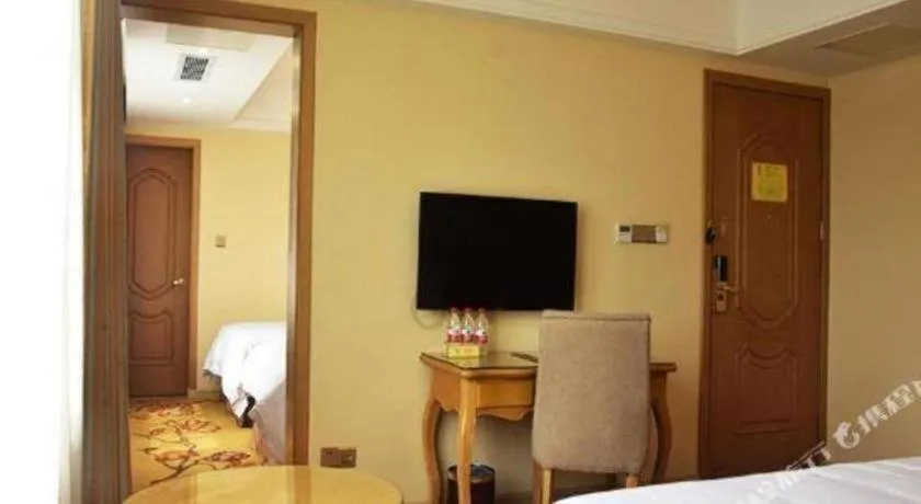 Bed in Vienna 3 Best Shanghai Baoshan Fengxiang Road