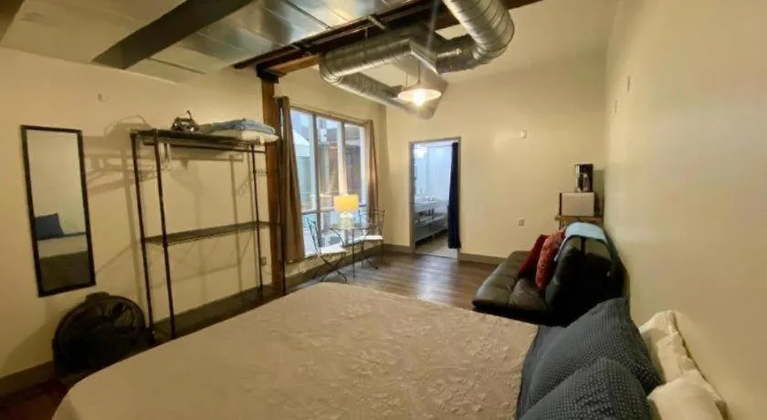 Bed in Nashville Downtown Hostel - Adults Only