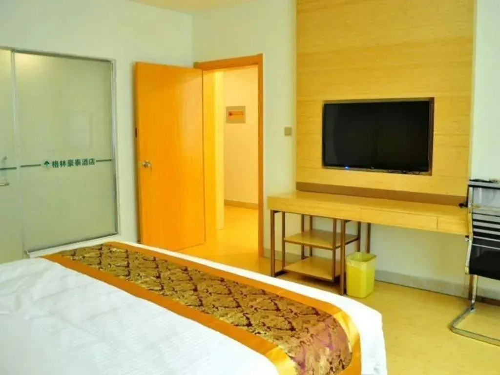 Bed in GreenTree Inn Liaocheng Donge Culture Street Express Hotel Bed in GreenTree Inn Liaocheng Donge Culture Street Express Hotel