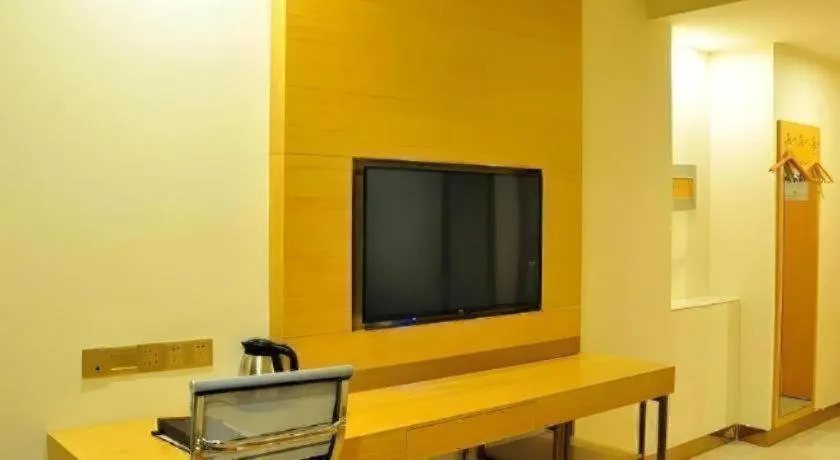 GreenTree Inn Liaocheng Donge Culture Street Express Hotel