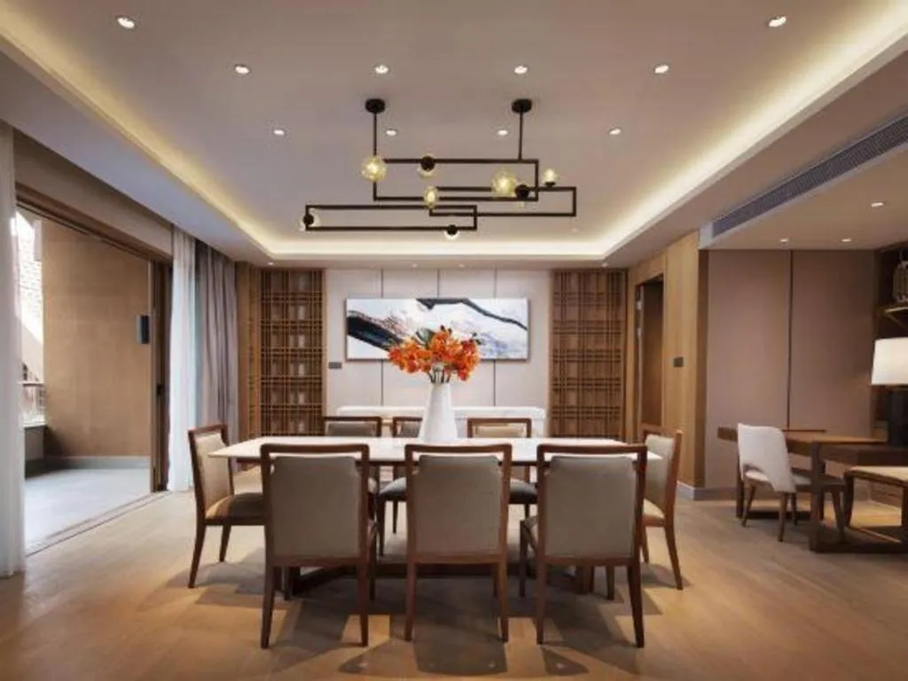 La Fountain Hotel & Resort Sanya