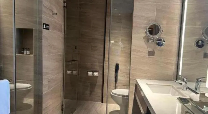 La Fountain Hotel & Resort Sanya